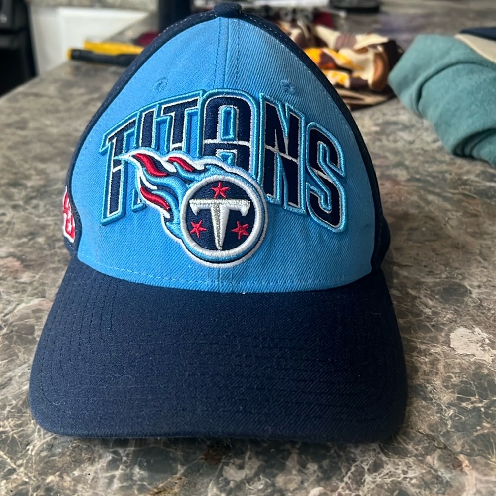 Titans hat